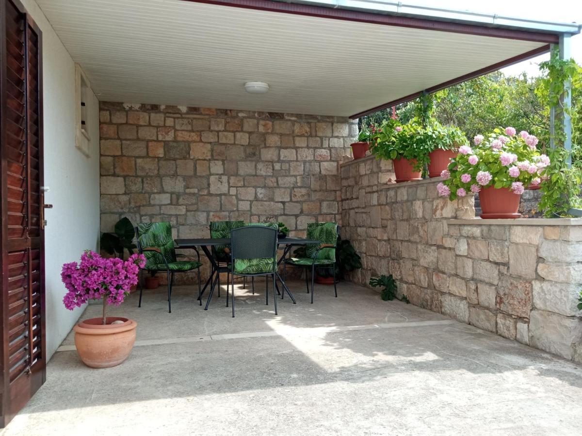 Apartment Viola Supetar Exteriér fotografie